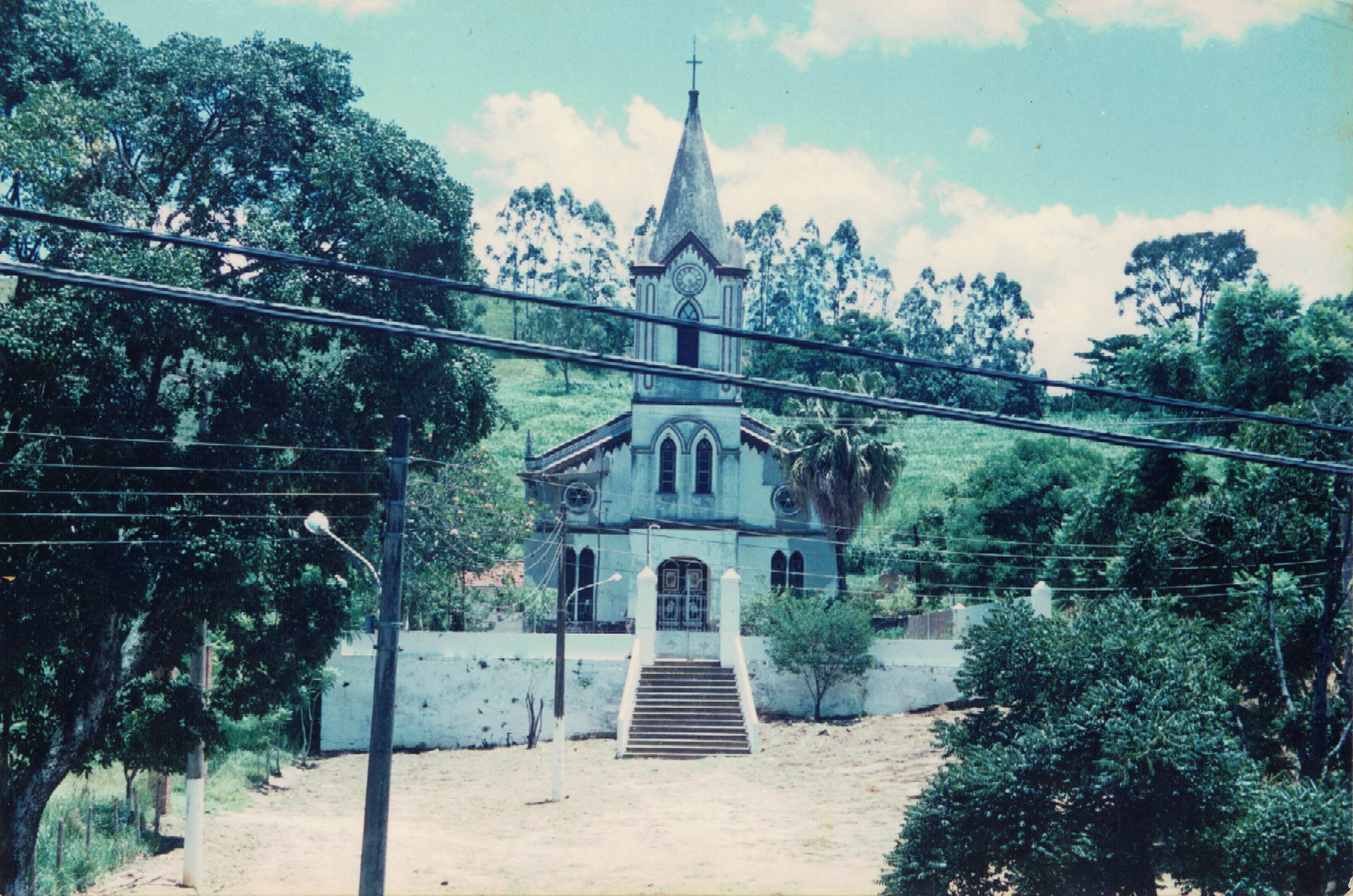 IGREJA SÃO JOÃO BATISTA - 1990.jpg