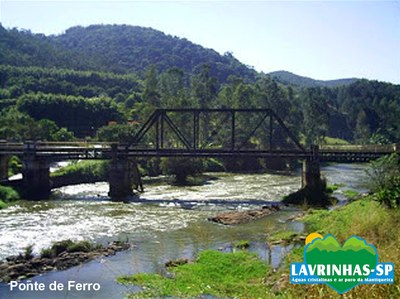 PONTE DE FERRO.jpg